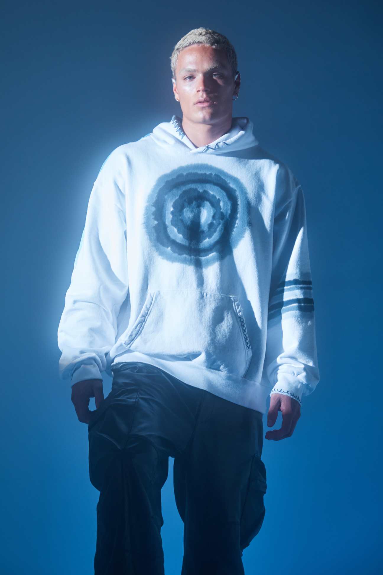 PORTAL HOODIE in WHITE